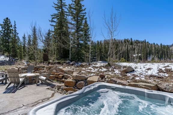 Lucky Star Lodge | Hot Tub | Fire Pit