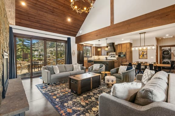 Lucky Star Lodge | Hot Tub | Fire Pit